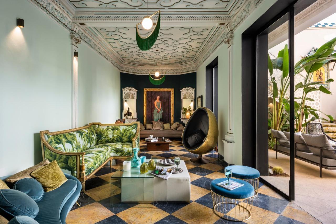 Pajaro Rebelde Bed & Breakfast Sevilla Exterior foto