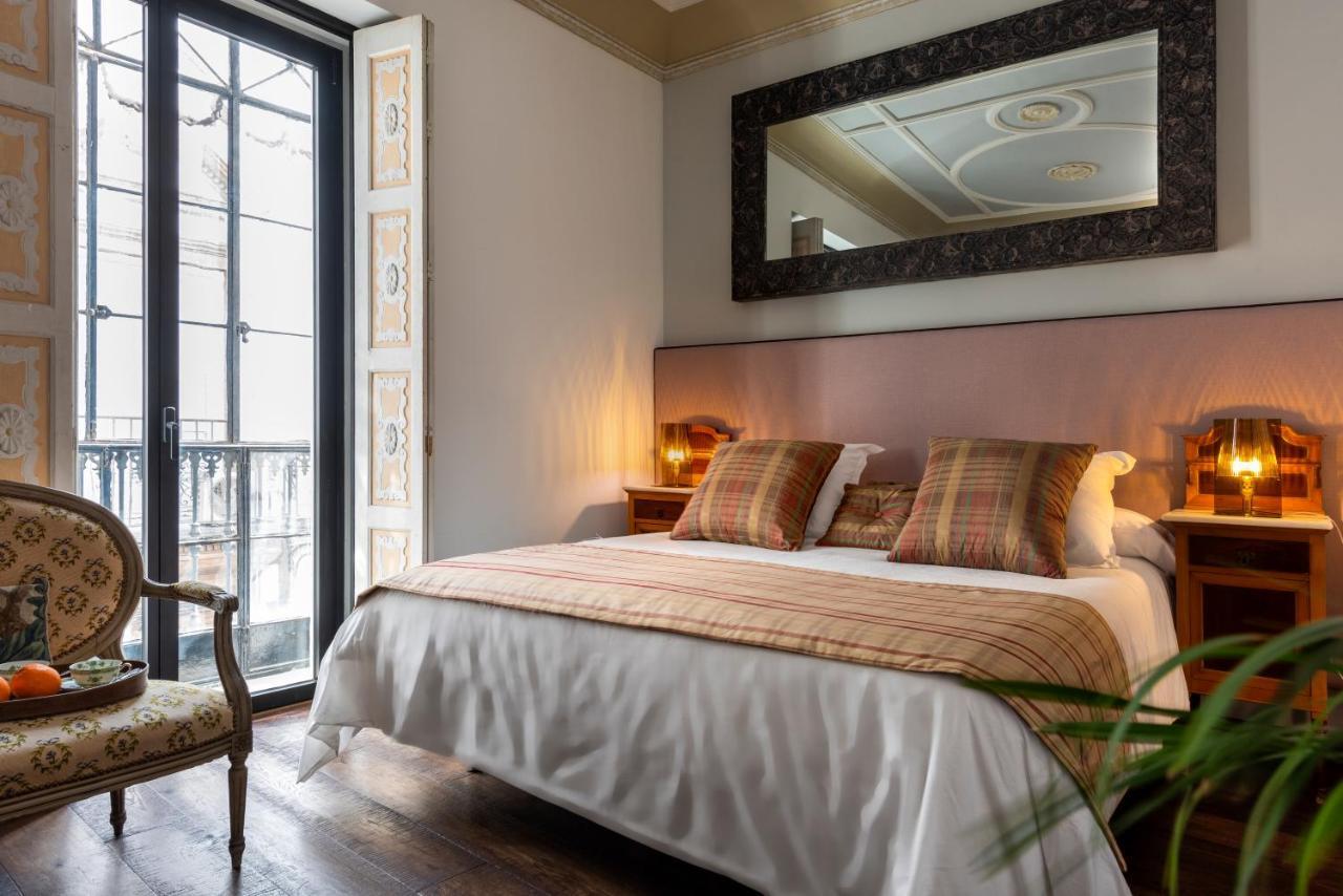 Pajaro Rebelde Bed & Breakfast Sevilla Exterior foto