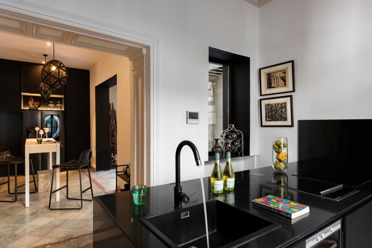 Pajaro Rebelde Bed & Breakfast Sevilla Exterior foto